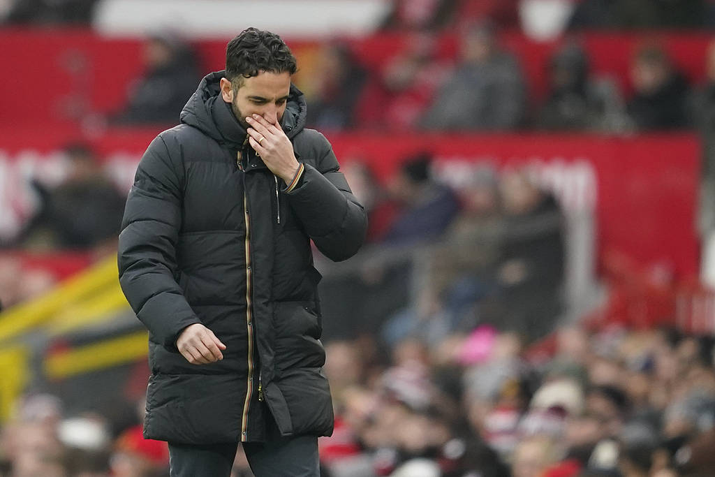 半岛体育app-TheShy关键节点高光表现，曼联带队取胜！-半岛体育app